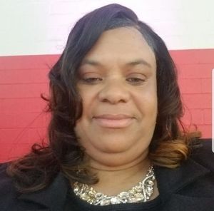 Meet your Posher, Monique